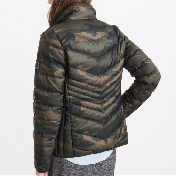 Abercrombie & Fitch Packable Down Puffer Jacket - Picture 5 of 7